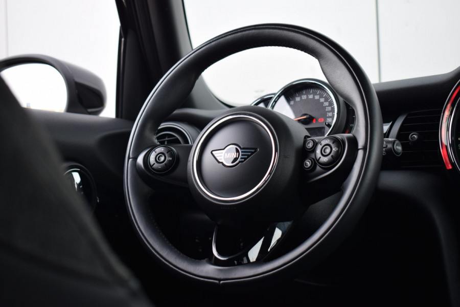 MINI Mini 1.5 Cooper 60 Years Edition | 5 Deurs | Half Leer | Stoelverw. | Apple CarPlay