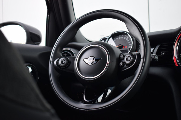 MINI Mini 1.5 Cooper 60 Years Edition | 5 Deurs | Half Leer | Stoelverw. | Apple CarPlay