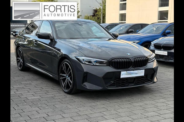 BMW 3 Serie 320d xDrive M-SPORT ** LED, NAVI+, HALF-LEDER, HuD, ACC, 19-inch LMV, DRAVIT GRAU ** 1e EIG - UNFALLFREI - BMW GAR ** ** INFORMEER OOK NAAR ONZE AANTREKKELIJKE FINANCIAL-LEASE TARIEVEN **