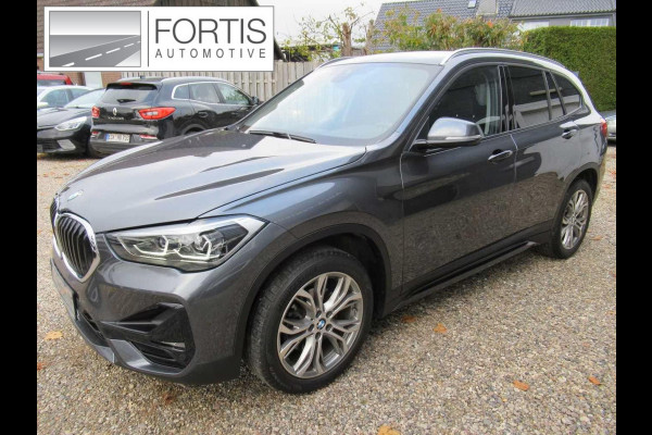 BMW X1 sDrive18i SPORTLINE ** LED, NAVI+, HALF-LEDER, TREKH, PRIVACY, ELECTR. A-KLEP ** 1e EIG - UNFALLFREI - 47 dkm (!) ** ** INFORMEER OOK NAAR ONZE AANTREKKELIJKE FINANCIAL-LEASE TARIEVEN **
