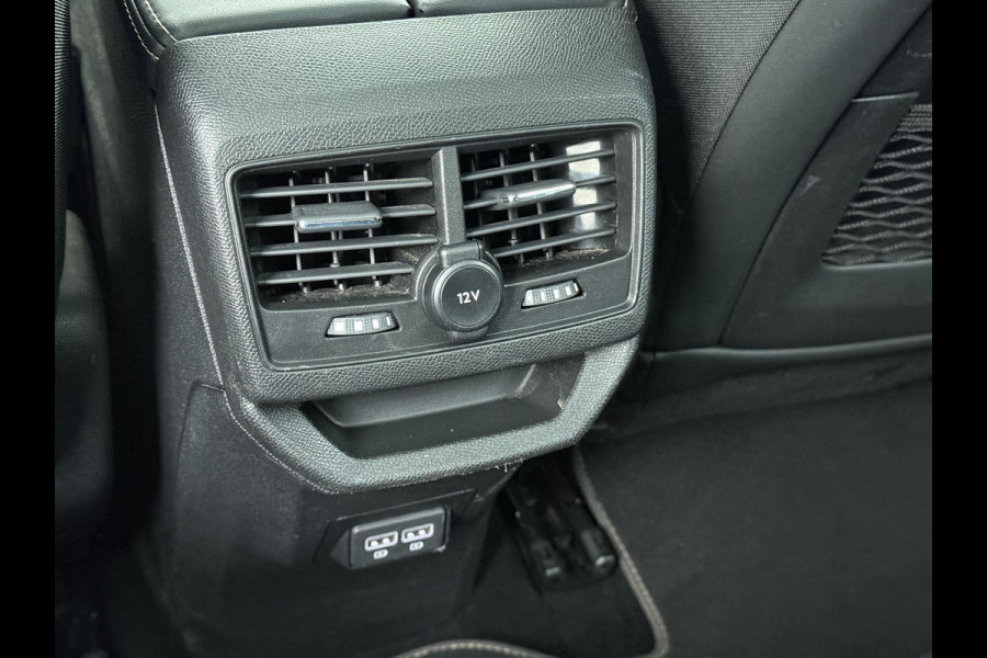 Peugeot 3008 1.6 HYbrid4 300 GT Pack Business SUPER COMPLEET| PHEV| BLACK PACK | PANO DAK | APPLE CARPLAY / ANDROID AUTO | AFN. TREKHAAK | FOCAL AUDIO | 300 PK! | MEM. STOEL MET MASSAGE |