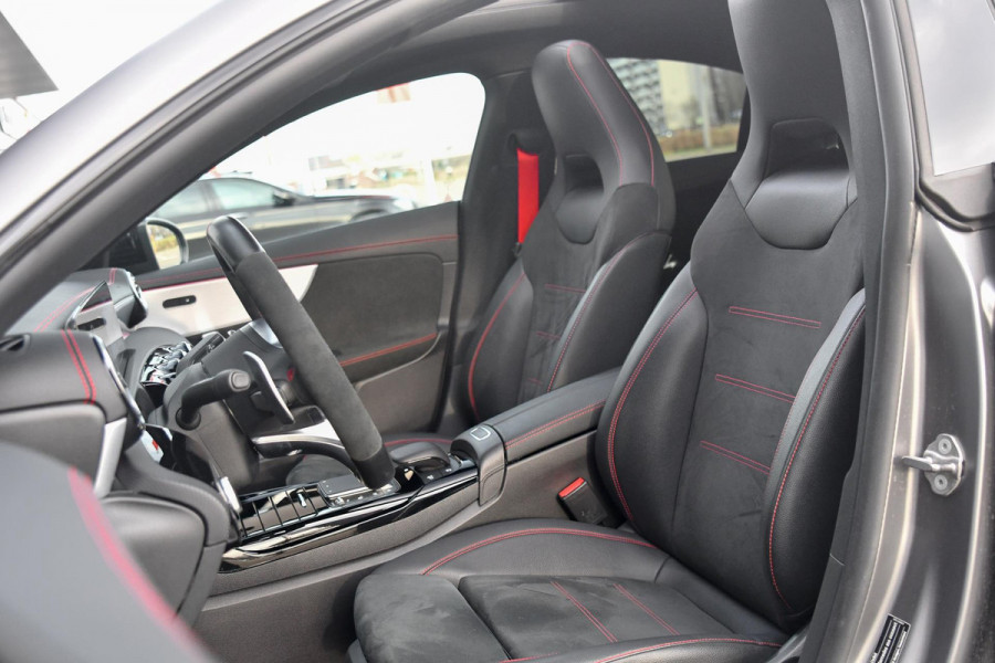 Mercedes-Benz CLA-Klasse 35 AMG 4MATIC. Pano, Distro+, 360, Multibeam, Sfeer, Dodeh, CarPlay!