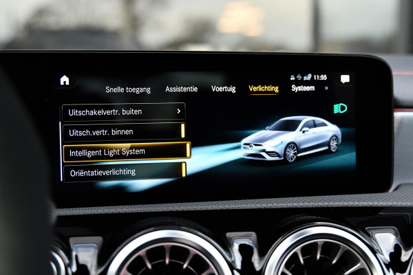 Mercedes-Benz CLA-Klasse 35 AMG 4MATIC. Pano, Distro+, 360, Multibeam, Sfeer, Dodeh, CarPlay!