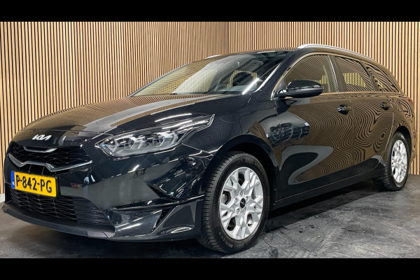 Kia Ceed Sportswagon 1.5 T-GDi DynamicLine|160PK|TREKH.|CARPLAY+ANDROID|CAMERA|CLIMATE+CRUISE CONTROL|1E EIG.|INCL.BTW|NL AUTO|NAP