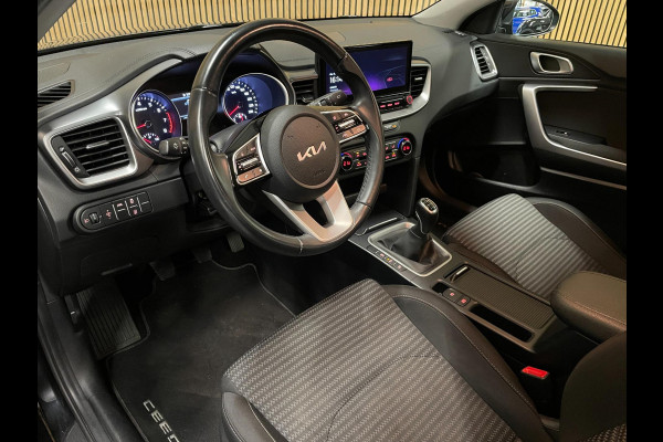 Kia Ceed Sportswagon 1.5 T-GDi DynamicLine|160PK|TREKH.|CARPLAY+ANDROID|CAMERA|CLIMATE+CRUISE CONTROL|1E EIG.|INCL.BTW|NL AUTO|NAP
