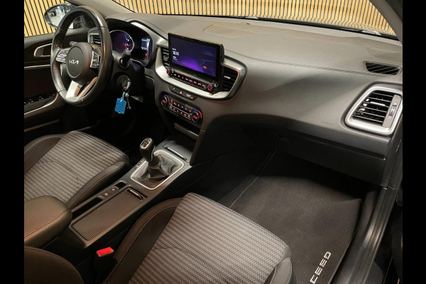 Kia Ceed Sportswagon 1.5 T-GDi DynamicLine|160PK|TREKH.|CARPLAY+ANDROID|CAMERA|CLIMATE+CRUISE CONTROL|1E EIG.|INCL.BTW|NL AUTO|NAP