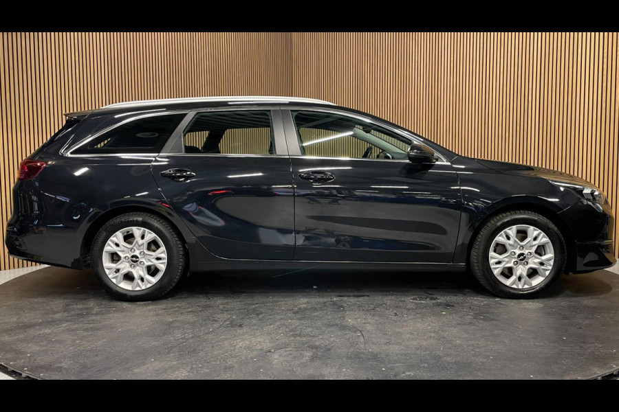 Kia Ceed Sportswagon 1.5 T-GDi DynamicLine|160PK|TREKH.|CARPLAY+ANDROID|CAMERA|CLIMATE+CRUISE CONTROL|1E EIG.|INCL.BTW|NL AUTO|NAP