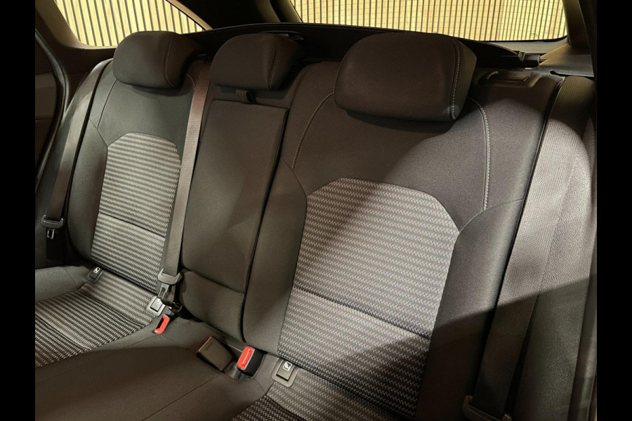 Kia Ceed Sportswagon 1.5 T-GDi DynamicLine|160PK|TREKH.|CARPLAY+ANDROID|CAMERA|CLIMATE+CRUISE CONTROL|1E EIG.|INCL.BTW|NL AUTO|NAP