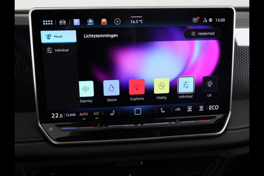 Volkswagen Tiguan 1.5 eHybrid Life Edition 204 PK | Automaat (DSG) | Panoramadak | Navigatie | Elektrische klep