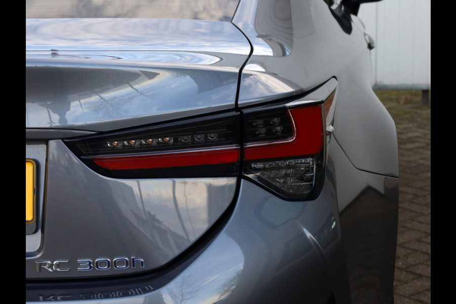 Lexus RC 300h F Sport Premium | Mark Levinson | Stoelventilatie | Schuifd