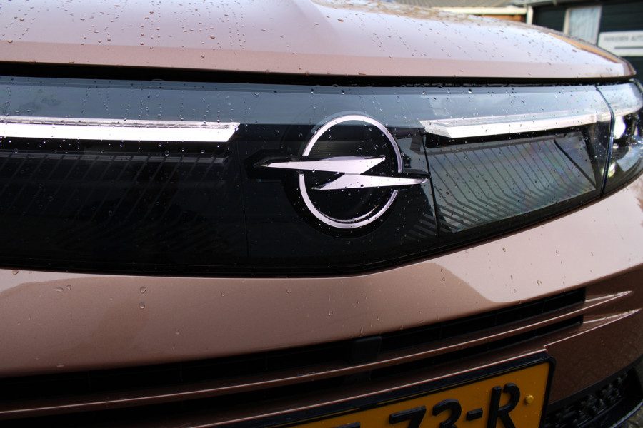 Opel Grandland 1.2 Turbo Hybrid GS NIEUW MODEL | TREKHAAK ACTIE! | Navigatie | AGR | Gelijk beschikbaar