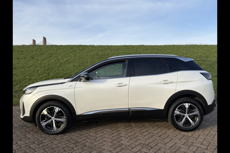 Peugeot 3008 1.6 PureTech GT Alcantara | Massagestoel | Pano | Camera achter | Nightvision