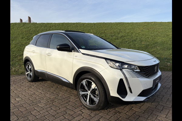 Peugeot 3008 1.6 PureTech GT Alcantara | Massagestoel | Pano | Camera achter | Nightvision