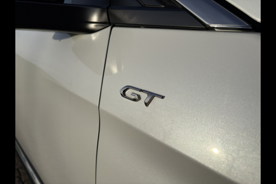 Peugeot 3008 1.6 PureTech GT Alcantara | Massagestoel | Pano | Camera achter | Nightvision