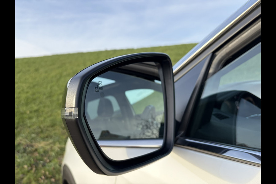 Peugeot 3008 1.6 PureTech GT Alcantara | Massagestoel | Pano | Camera achter | Nightvision