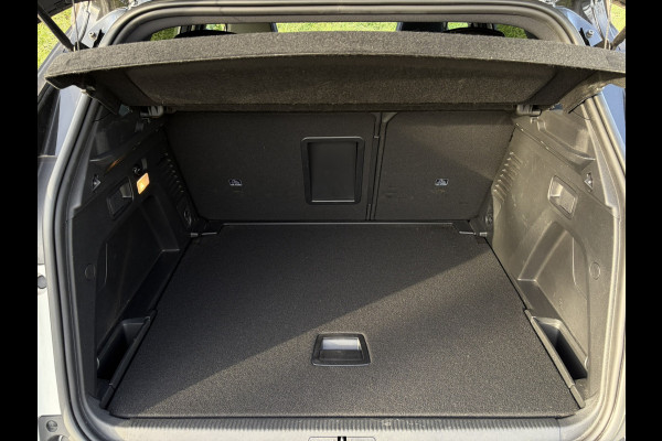 Peugeot 3008 1.6 PureTech GT Alcantara | Massagestoel | Pano | Camera achter | Nightvision