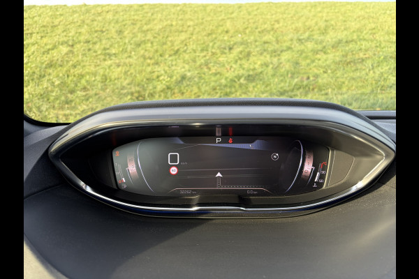 Peugeot 3008 1.6 PureTech GT Alcantara | Massagestoel | Pano | Camera achter | Nightvision