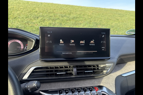 Peugeot 3008 1.6 PureTech GT Alcantara | Massagestoel | Pano | Camera achter | Nightvision