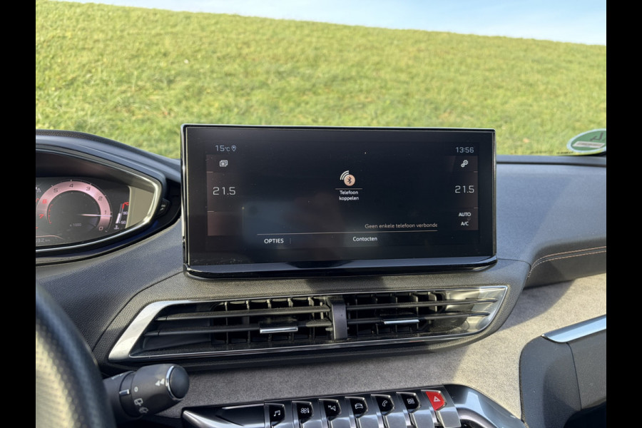 Peugeot 3008 1.6 PureTech GT Alcantara | Massagestoel | Pano | Camera achter | Nightvision