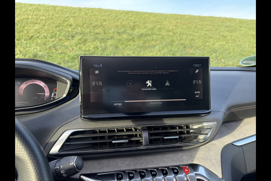 Peugeot 3008 1.6 PureTech GT Alcantara | Massagestoel | Pano | Camera achter | Nightvision