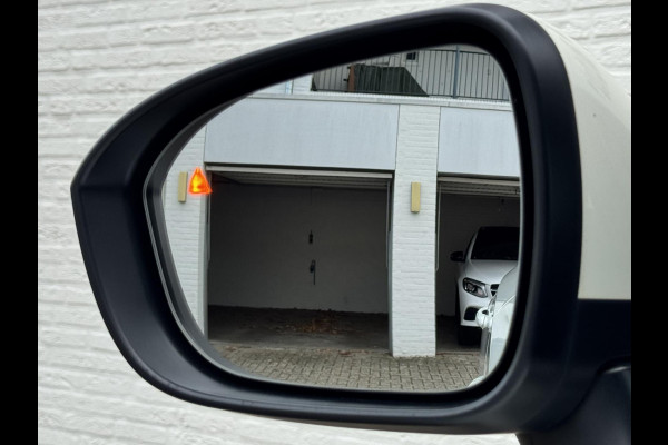 Nissan QASHQAI 1.3 MHEV Xtronic Business Premium Automaat Full LED Adaptive cruise Climate Stoel- en stuurverwaming Pano Navi