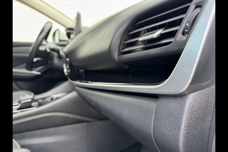 Nissan QASHQAI 1.3 MHEV Xtronic Business Premium Automaat Full LED Adaptive cruise Climate Stoel- en stuurverwaming Pano Navi