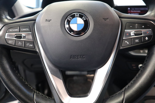 BMW 1-serie 118i Business Edition Cruise/Climate PDC NAP 18''LM 24 maanden garantie mogelijk (*vraag naar de voorwaarden)