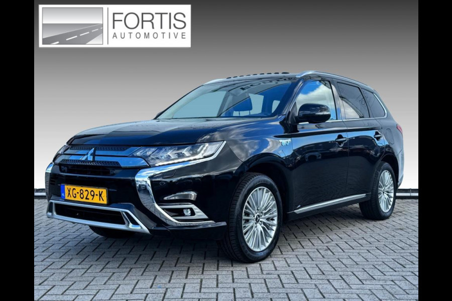 Mitsubishi Outlander 2.4 PHEV Intense+ TREKHAAK | PANODAK |