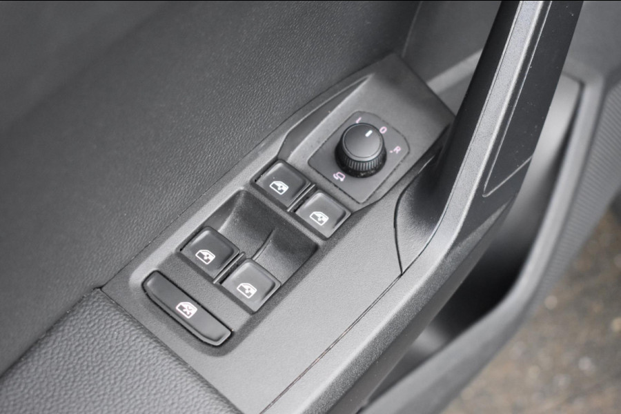 Seat Arona 1.0 TSI | VIRTUAL COCKPIT | CAMERA | LED | NAP | ADAPT. CRUISE CONTROLE | DEALER ONDERHOUDEN