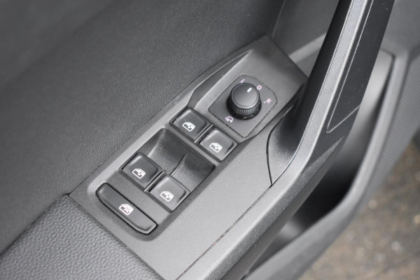 Seat Arona 1.0 TSI | VIRTUAL COCKPIT | CAMERA | LED | NAP | ADAPT. CRUISE CONTROLE | DEALER ONDERHOUDEN