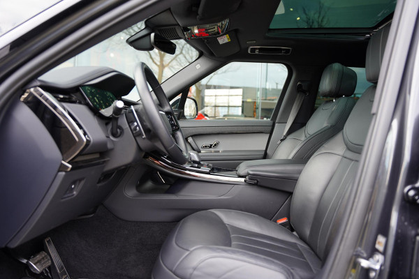 Land Rover Range Rover Sport P 440 E Dynamic HSE Trekhaak Panoramadak Meridian