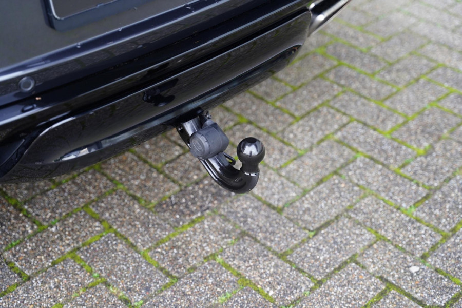 Land Rover Range Rover Sport P 440 E Dynamic HSE Trekhaak Panoramadak Meridian