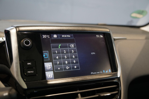 Peugeot 208 1.2 PureTech Allure + PANORAMA