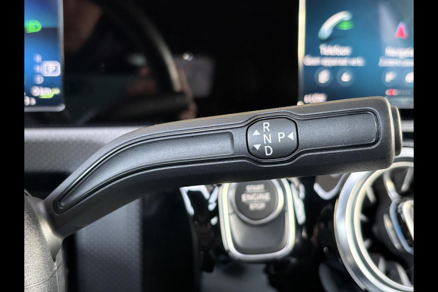 Mercedes-Benz A-Klasse 250 e AMG Line | Stoelverwarming | Navigatie | Getint glas | PDC | Climate contol