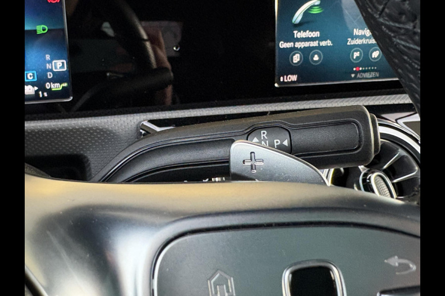 Mercedes-Benz A-Klasse 250 e AMG Line | Stoelverwarming | Navigatie | Getint glas | PDC | Climate contol