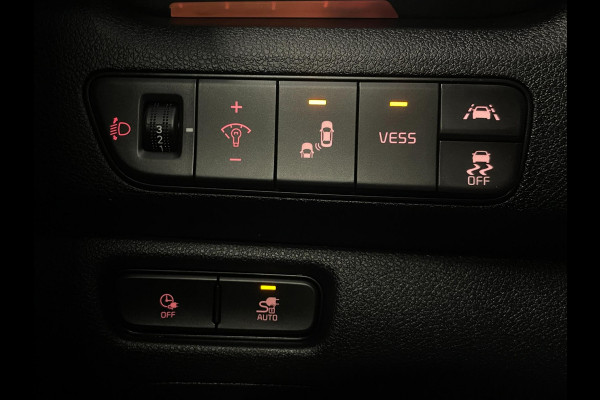 Kia e-Niro ExecutiveLine 64 kWh|3-FASE|LEDER|MEMORY|JBL|ACC|CARPLAY|CAMERA|STUURVERW|STOELVERW+VENT V+A|IN.BTW|1e EIG|NL-AUTO|NAP|