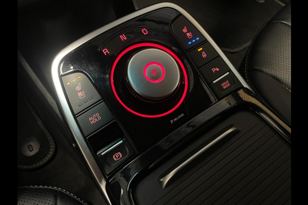 Kia e-Niro ExecutiveLine 64 kWh|3-FASE|LEDER|MEMORY|JBL|ACC|CARPLAY|CAMERA|STUURVERW|STOELVERW+VENT V+A|IN.BTW|1e EIG|NL-AUTO|NAP|