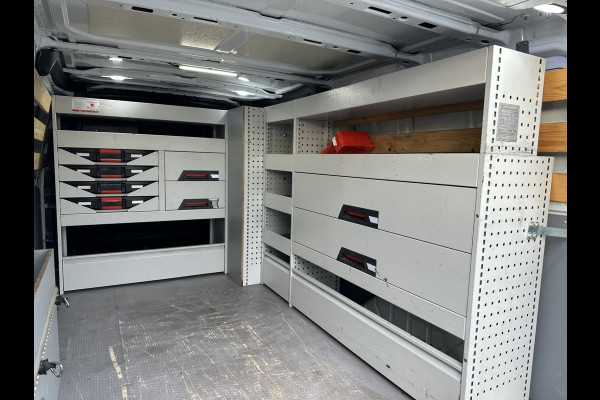 Ford Transit Custom 2.0 TDCI LIMITED / L2H1 / 2.800 KG AHG / INRICHTING / TREKHAAK / BLIND SPOT / CRUISE / AIRCO / LED