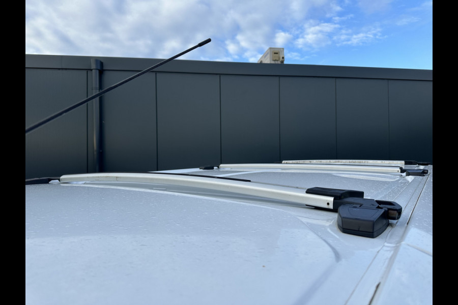 Ford Transit Custom 2.0 TDCI LIMITED / L2H1 / 2.800 KG AHG / INRICHTING / TREKHAAK / BLIND SPOT / CRUISE / AIRCO / LED