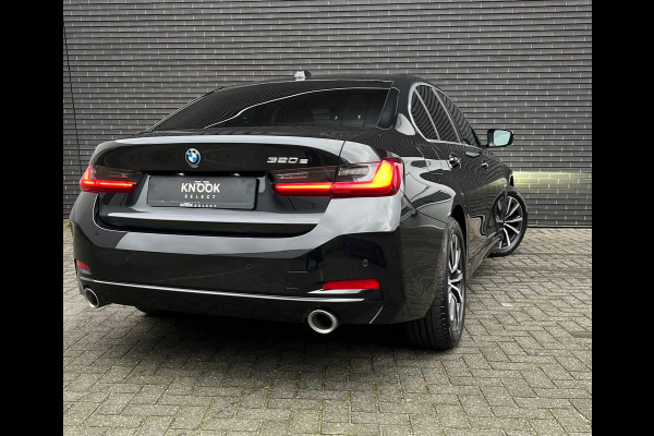 BMW 3 Serie Sedan 320e High Executive Automaat / Live Cockpit Plus / Stoelverwarming  / Widescreen Display / Extra Getint Glas / Climate Control / 17 Inch / Neerklapbare Achterbank / Hifi / Lichtpakket / Sportstoelen / LED
