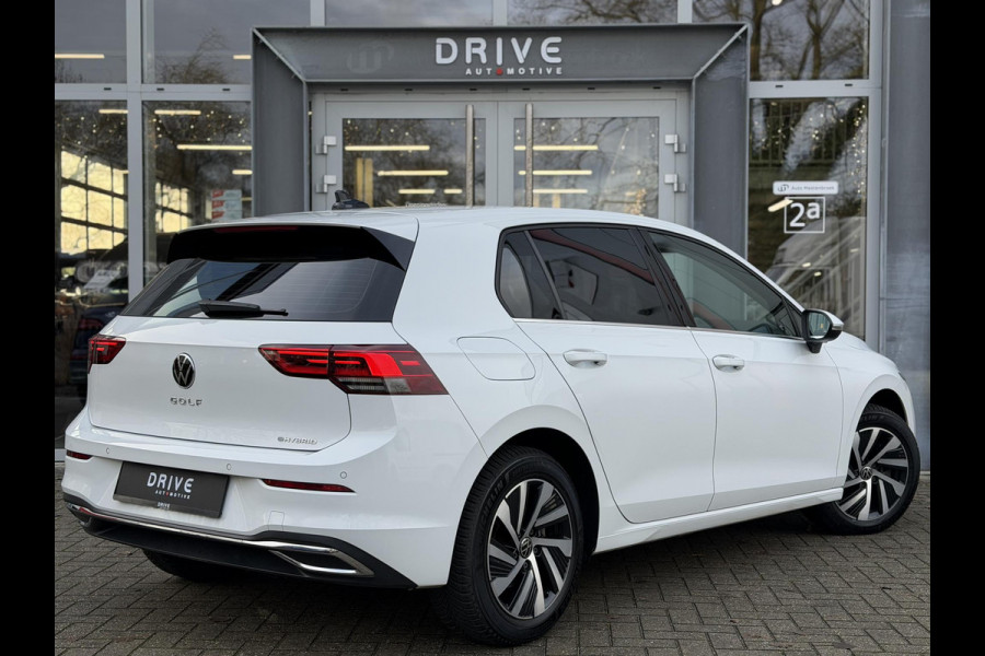Volkswagen Golf 1.4 eHybrid Style |SOH97%|Carplay|ACC|ErgoActive|Allseason