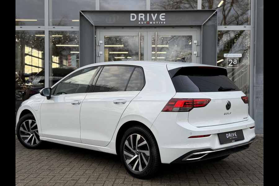Volkswagen Golf 1.4 eHybrid Style |SOH97%|Carplay|ACC|ErgoActive|Allseason