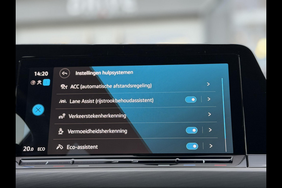 Volkswagen Golf 1.4 eHybrid Style |SOH97%|Carplay|ACC|ErgoActive|Allseason