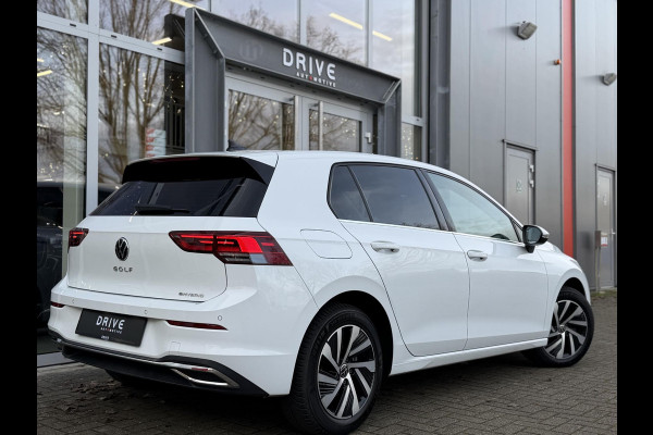 Volkswagen Golf 1.4 eHybrid Style |SOH97%|Carplay|ACC|ErgoActive|Allseason