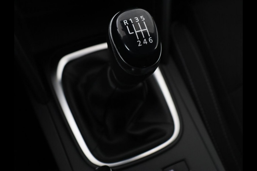 Renault Mégane 1.3 TCe Business Zen | Trekhaak | Camera | Carplay | Navigatie | Keyless | Full LED | Parkeerhulp | Cruise control | Climate control | DAB | Bluetooth