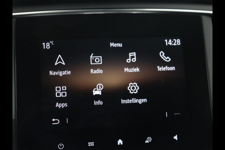 Renault Mégane 1.3 TCe Business Zen | Trekhaak | Camera | Carplay | Navigatie | Keyless | Full LED | Parkeerhulp | Cruise control | Climate control | DAB | Bluetooth