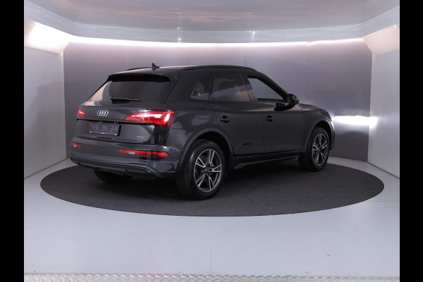 Audi Q5 50 TFSI e Advanced edition 299 pk S-tronic | Verlengde garantie | Navigatie | Trekhaak (wegklapbaar) | Parkeersensoren | Stoelverwarming v/a | S-line interieur |