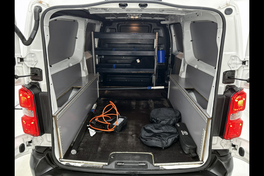Toyota PROACE Electric Worker L2 Extra Range 75KWh / 3Pers. / Navigatie / Airco / Bedrijfswagen inrichting / Apk 02-2027