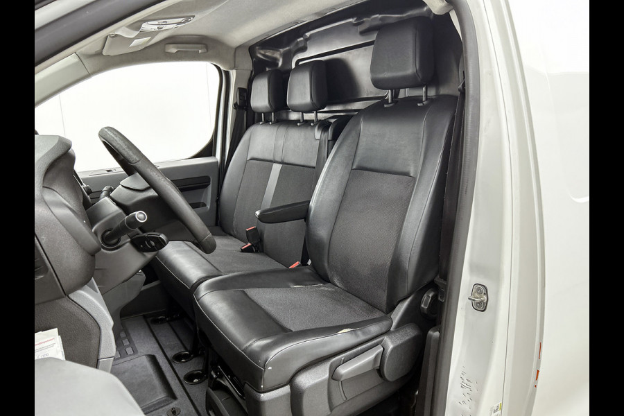 Toyota PROACE Electric Worker L2 Extra Range 75KWh / 3Pers. / Navigatie / Airco / Bedrijfswagen inrichting / Apk 02-2027