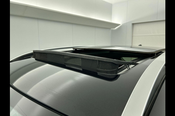 Lynk & Co 01 1.5 261pk PHEV | Panoramadak | Navigatie | Apple Carplay/Android Auto | Adaptive Cruise Control | Parkeersensoren | Virtual Cockpit | Ledverlichting | Lane Assist | Side Assist | Climate Control